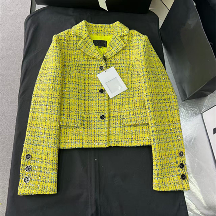 Clothing Style Winter - Avrupa Kadın Giyiminde Özelleştirme - 2026